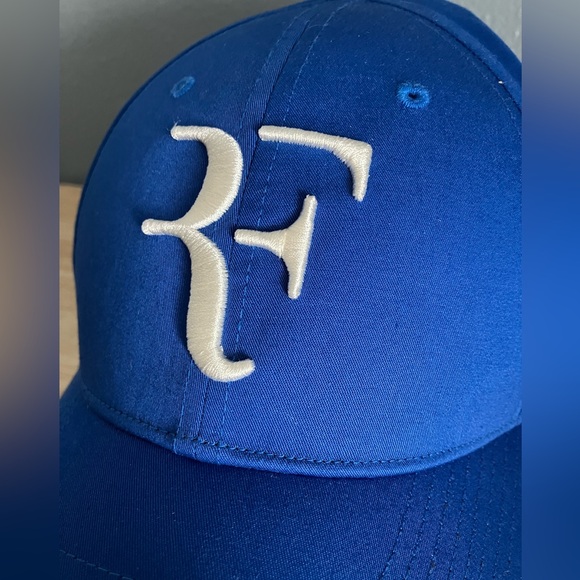 Uniqlo Roger Federer Tennis Hat Cap in RARE Blue NWOT Gorgeous OOP Velcro Strap - Picture 4 of 11